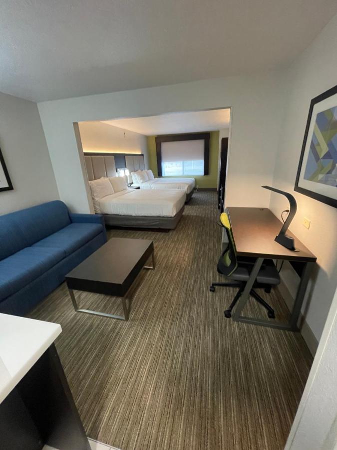 Holiday Inn Express Hotel & Suites Las Vegas By Ihg Exterior photo