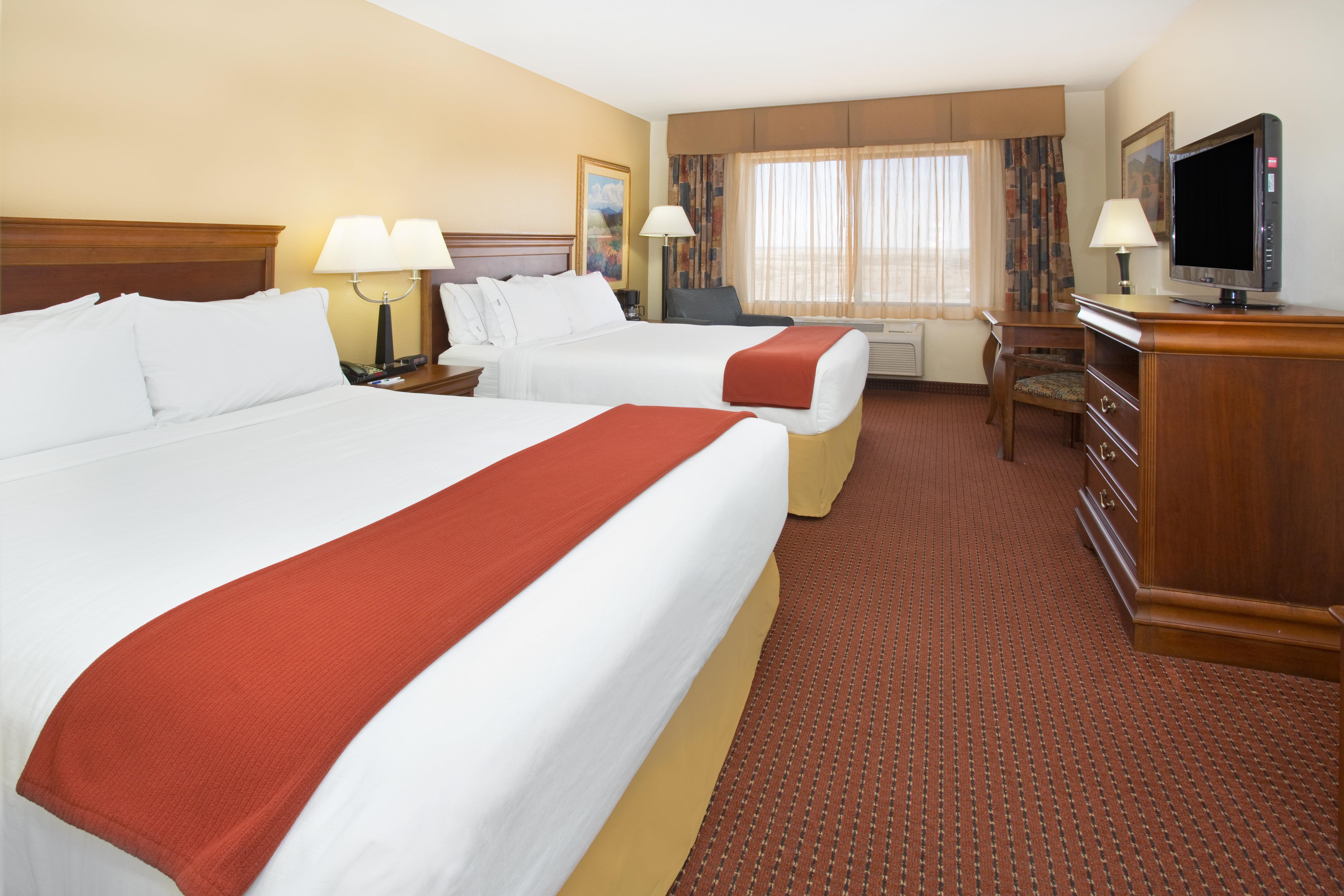 Holiday Inn Express Hotel & Suites Las Vegas By Ihg Exterior photo