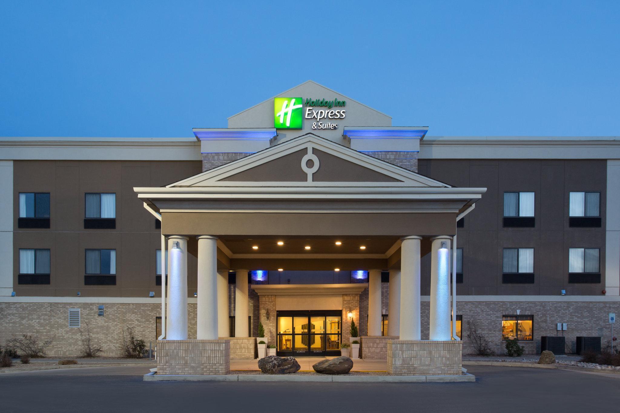 Holiday Inn Express Hotel & Suites Las Vegas By Ihg Exterior photo